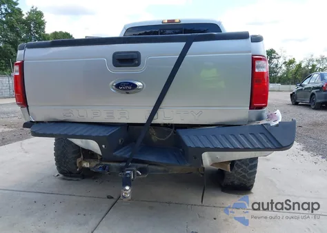 2015 Ford F-250 Lariat z USA, uszkodzony, nr VIN 1FT7X2BT6FED22814